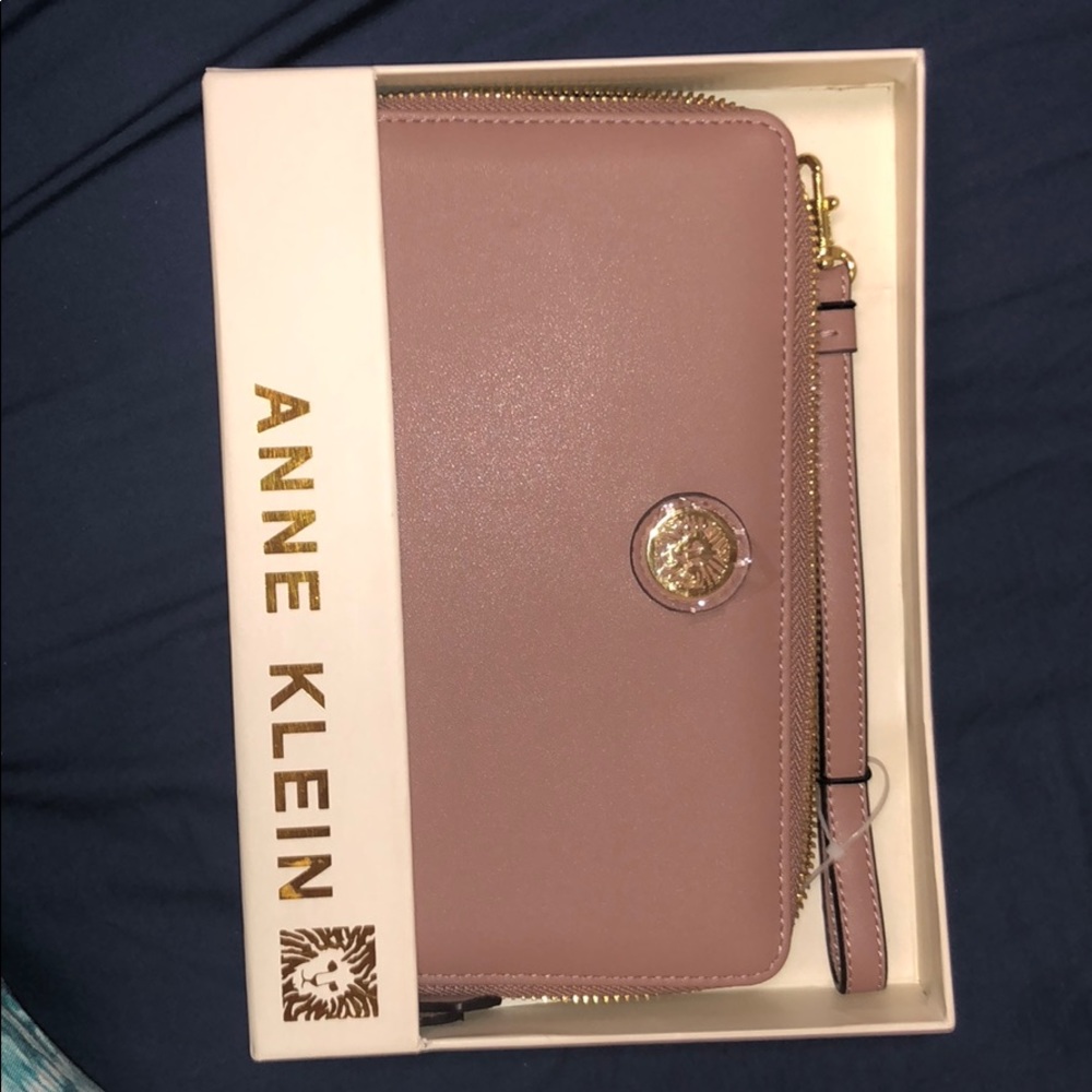 Wristlet